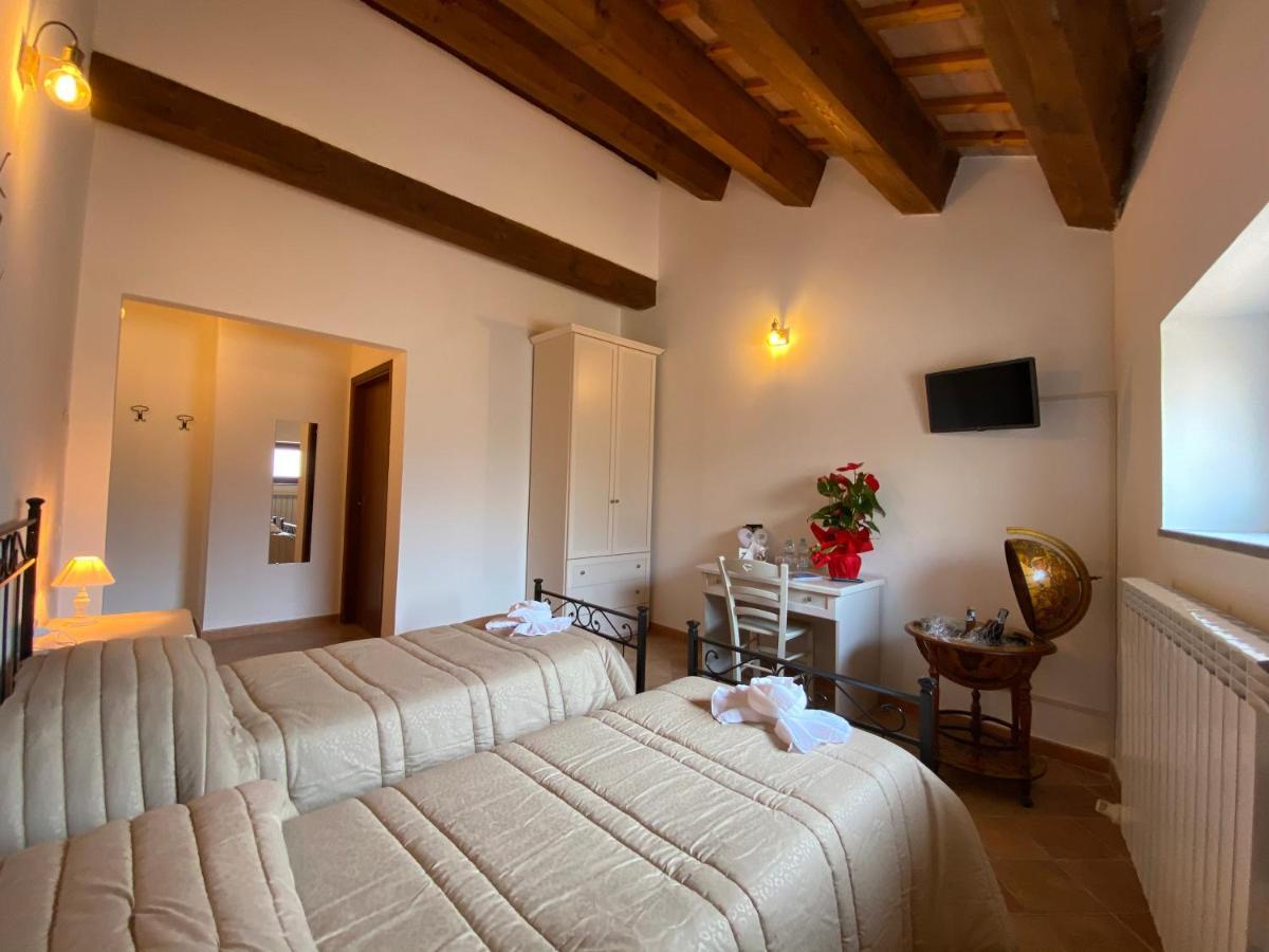 Locanda Della Pieve Pievebovigliana 외부 사진