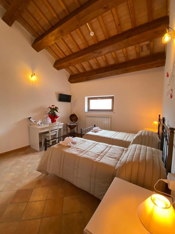 Locanda Della Pieve Pievebovigliana 외부 사진