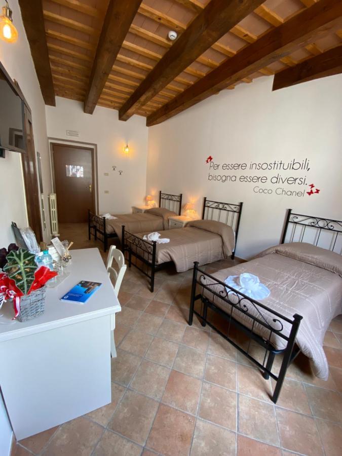 Locanda Della Pieve Pievebovigliana 외부 사진